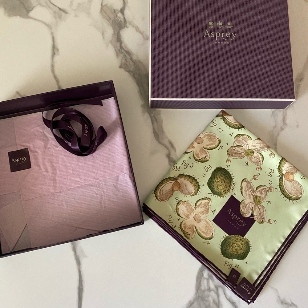 𝅺VERY RARE Asprey collectible silk scarf